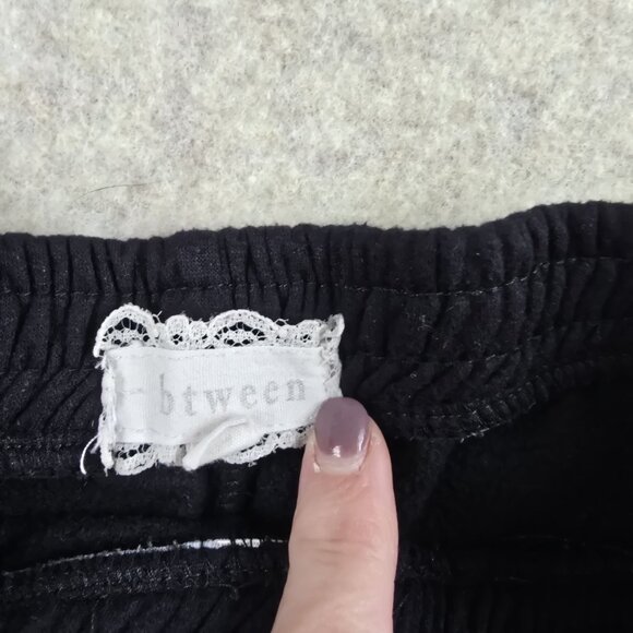 Girls B.TWEEN Black Shorts With Rainbow Daisy & Butterfly Embroidery - Picture 4 of 5